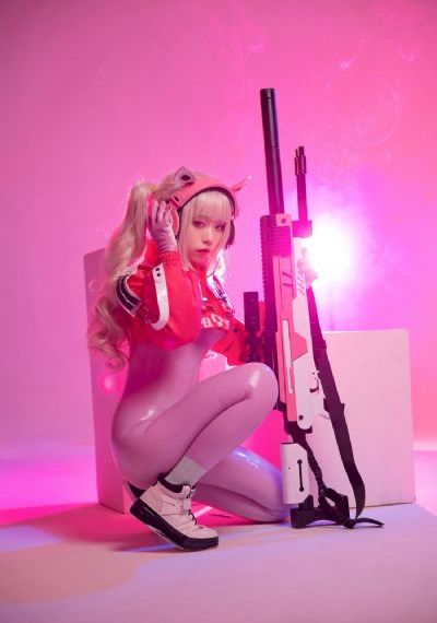 嫩草久久_电视剧完整版在线观看