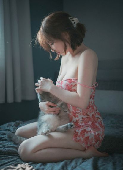 伊人全集免费观看_720超清免费观看